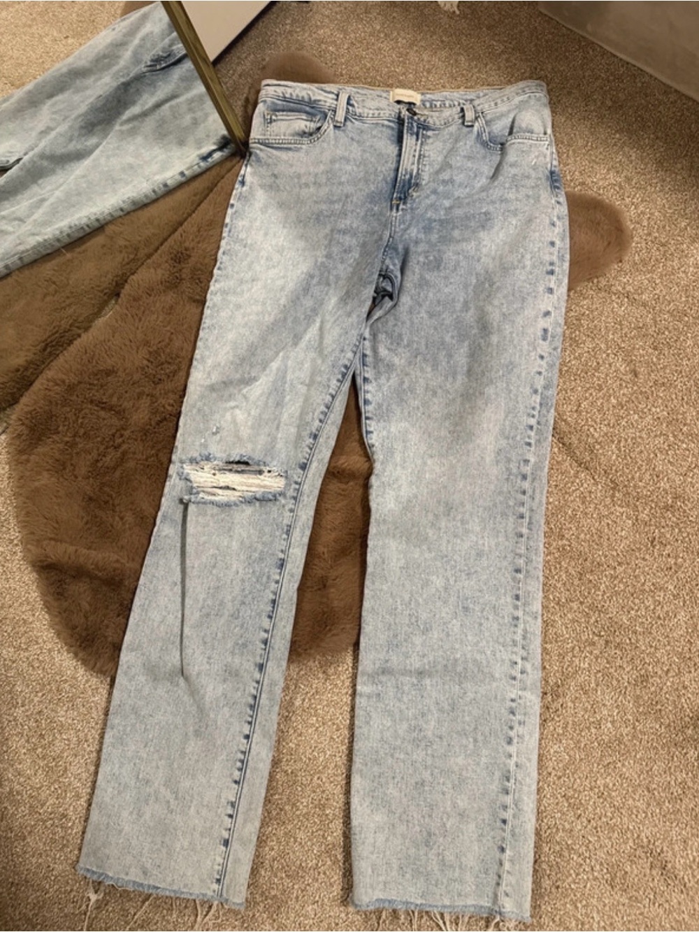 Favorite Daugther,Light Wash Distressed Women’s Jeans, Size 29